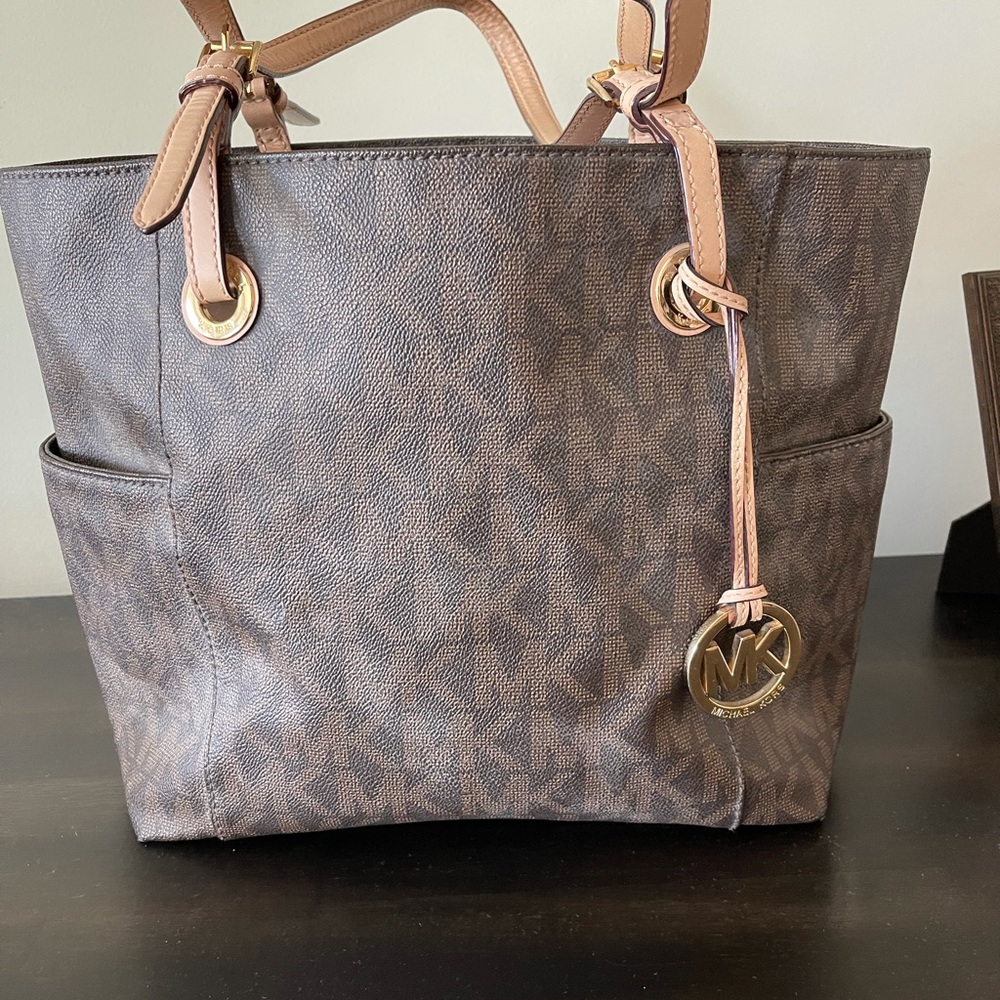 Michael Kors Logo Purse Gem